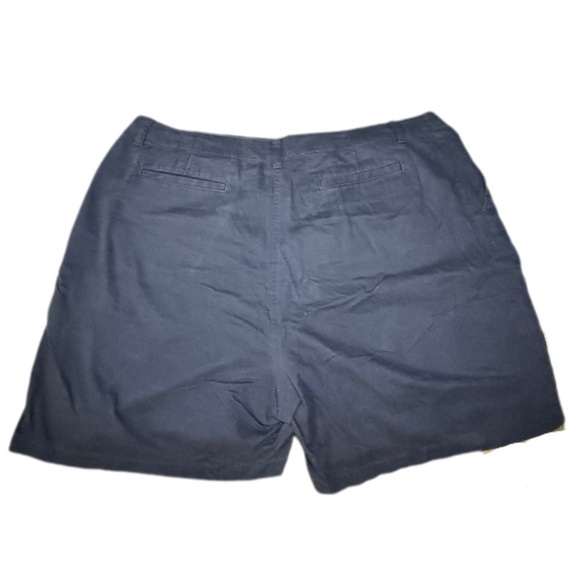 L.L. Bean Navy Women's Shorts - Picture 2 of 3